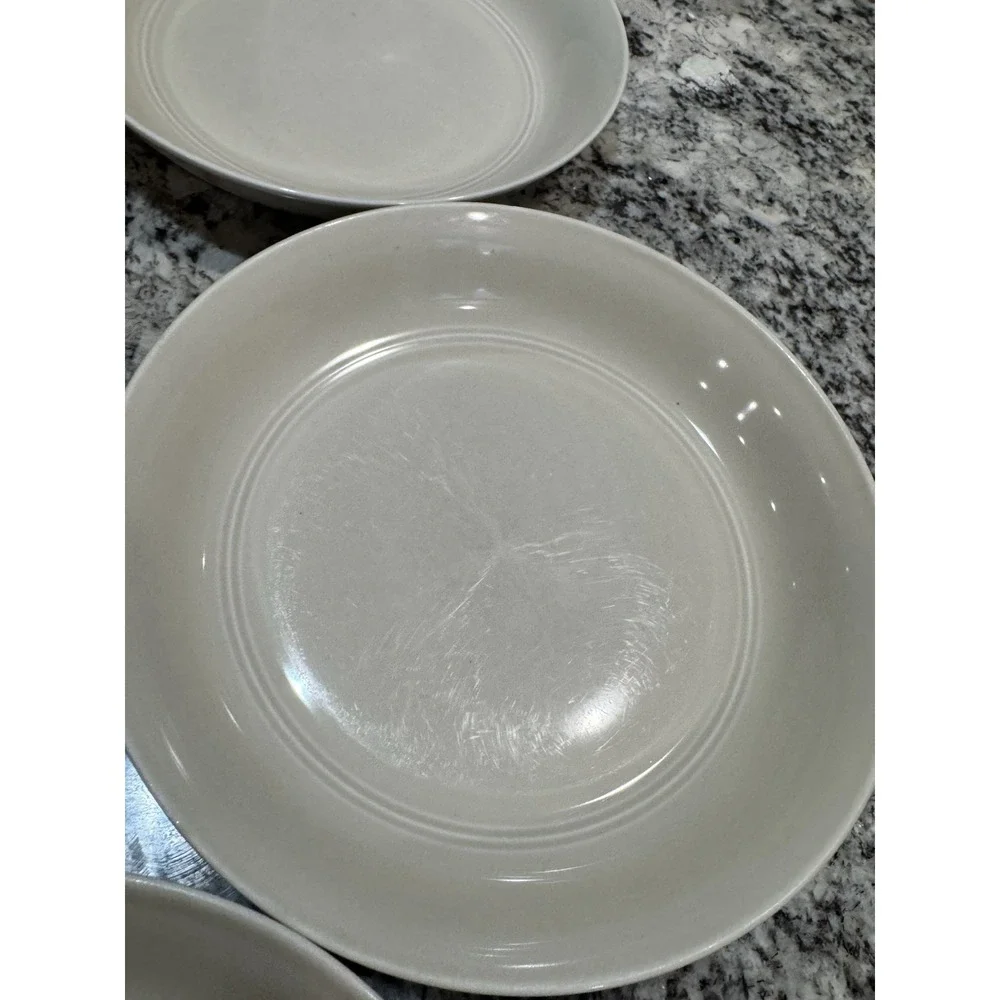 Crate & Barrel Aaron Probyn HUE Light Beige Large Soup/Pasta Bowls 9